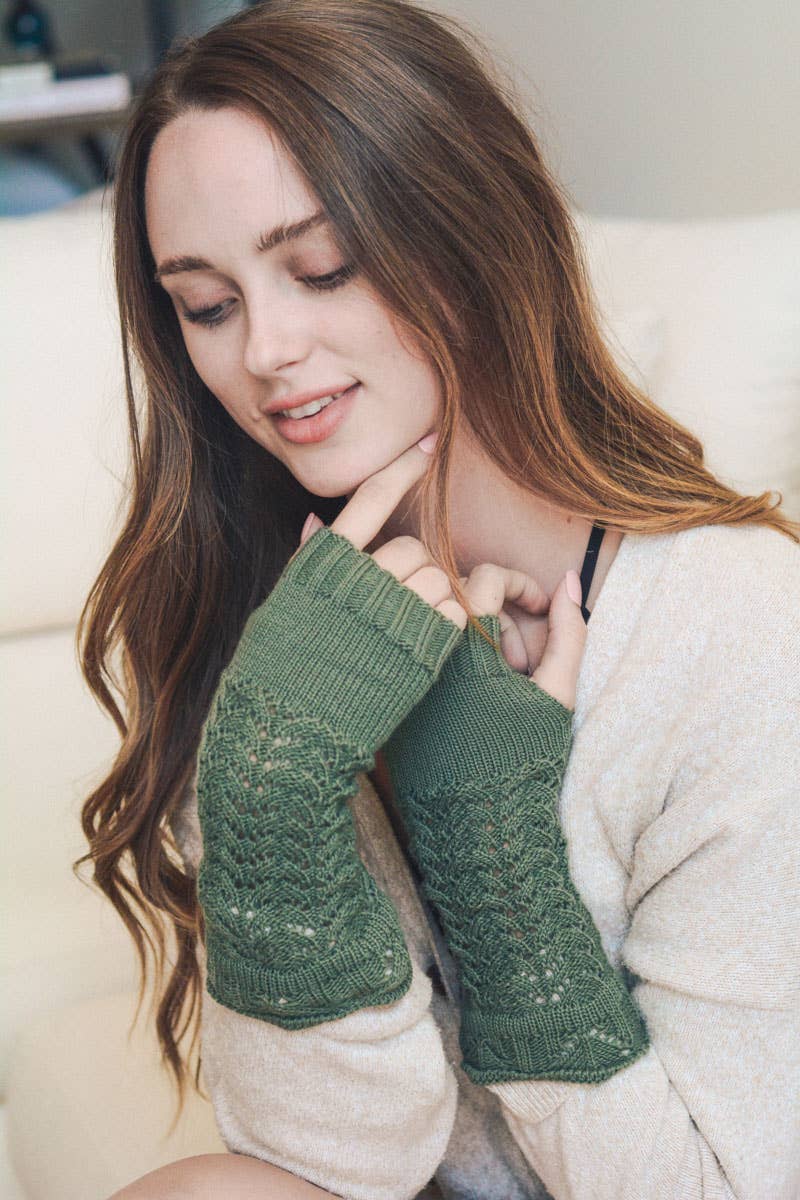 Trendy Winter Arm Warmers for Easy Texting 📱