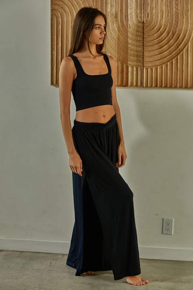 Seamless Sleeveless Square Neck Top