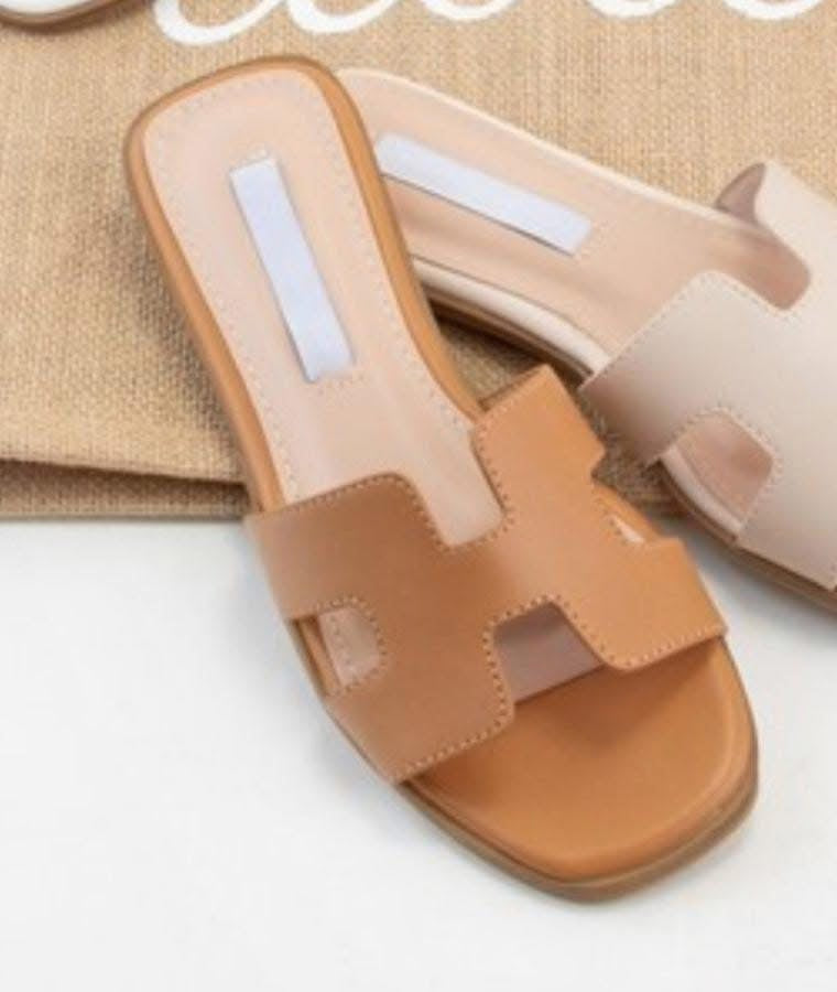 Saddle Brown Link Sandals