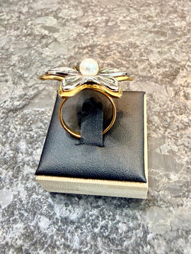 Gold & Pearl Adjusstable Flower Ring