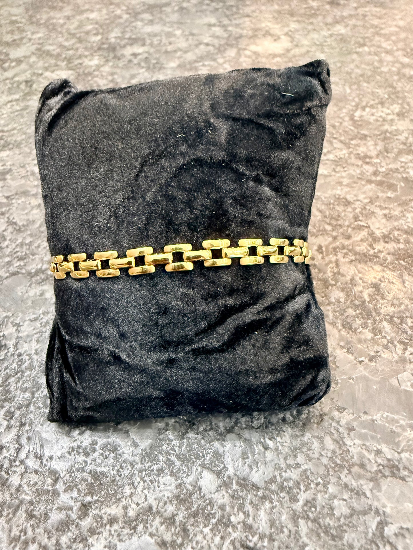 Gold Tri-Link Bracelet