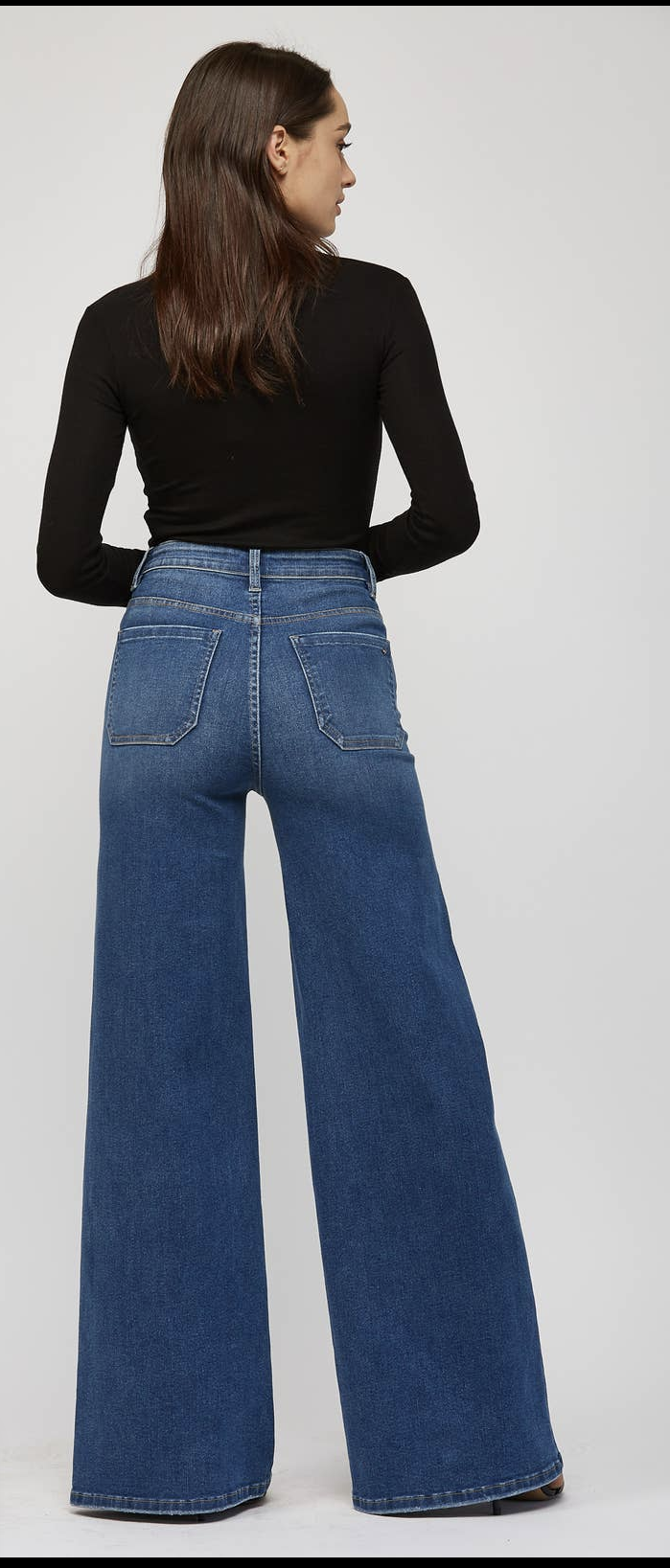 Front Pocket Wide Leg Jeans