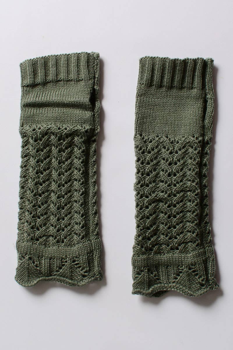 Trendy Winter Arm Warmers for Easy Texting 📱